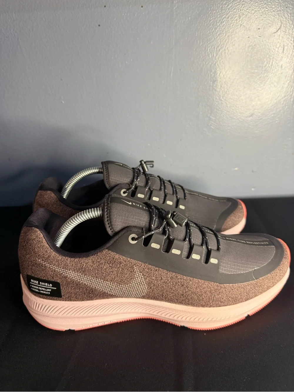 Nike Women's Athletic Sneakers in Brown and Pink